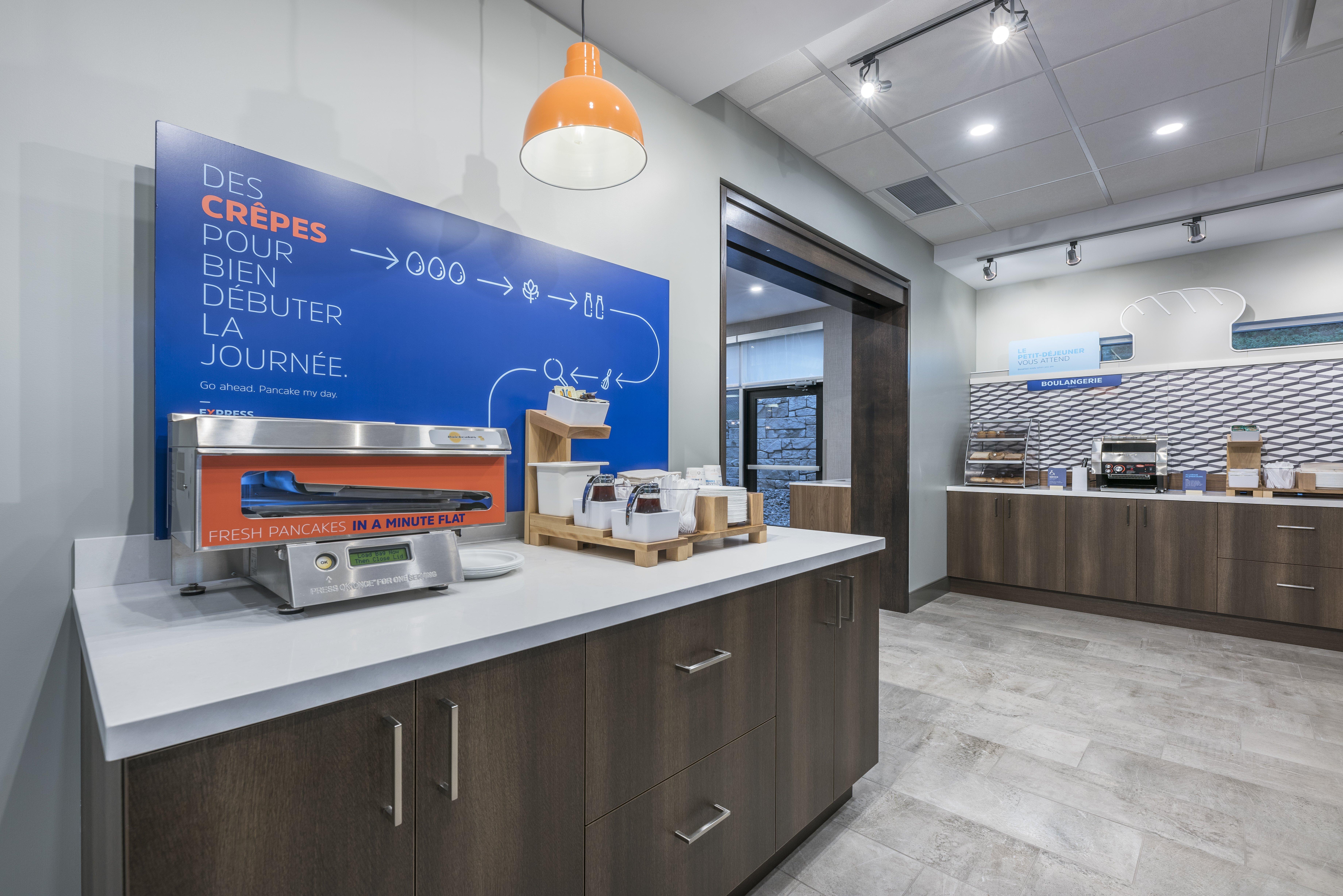 Holiday Inn Express & Suites Moncton By Ihg Esterno foto