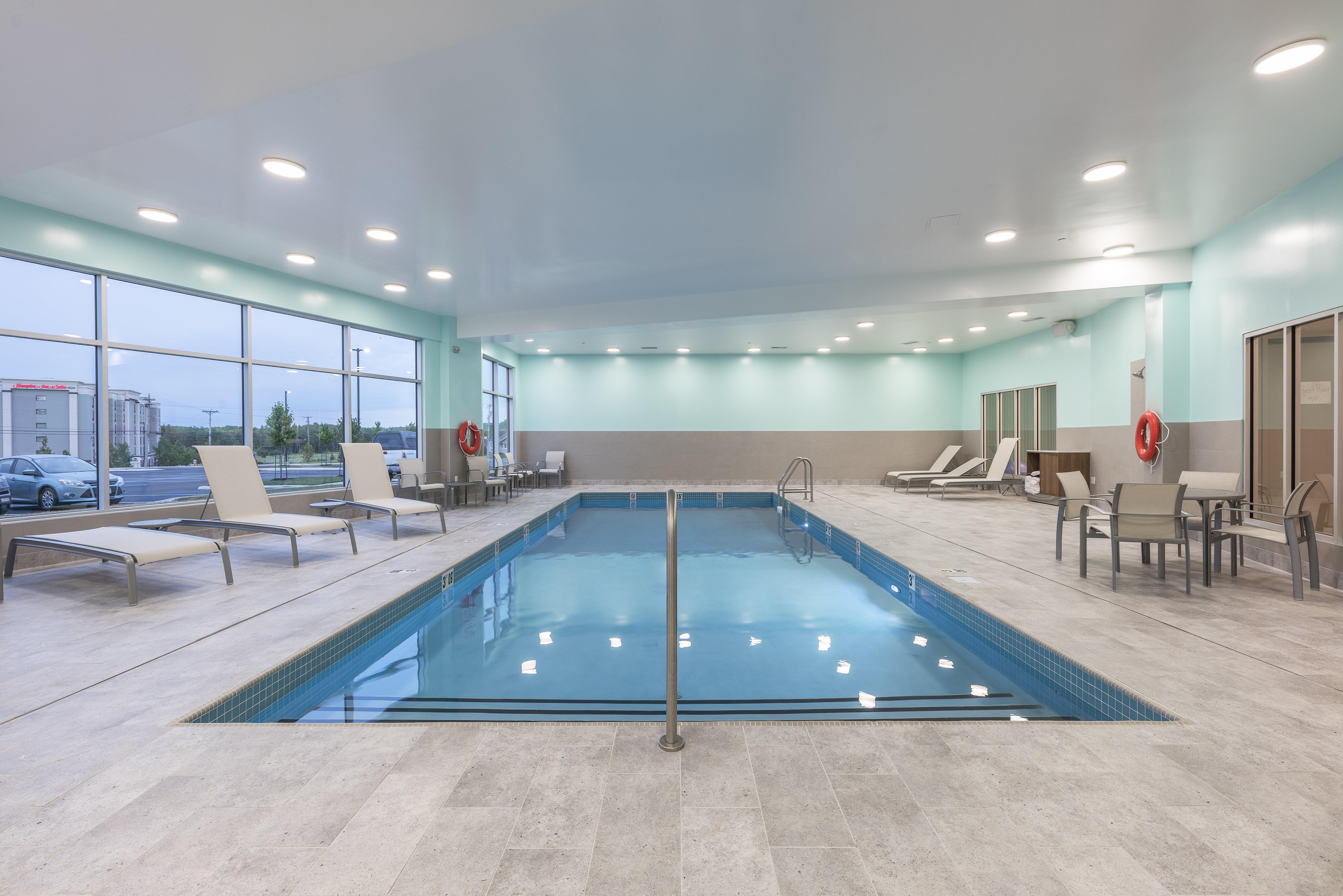 Holiday Inn Express & Suites Moncton By Ihg Esterno foto